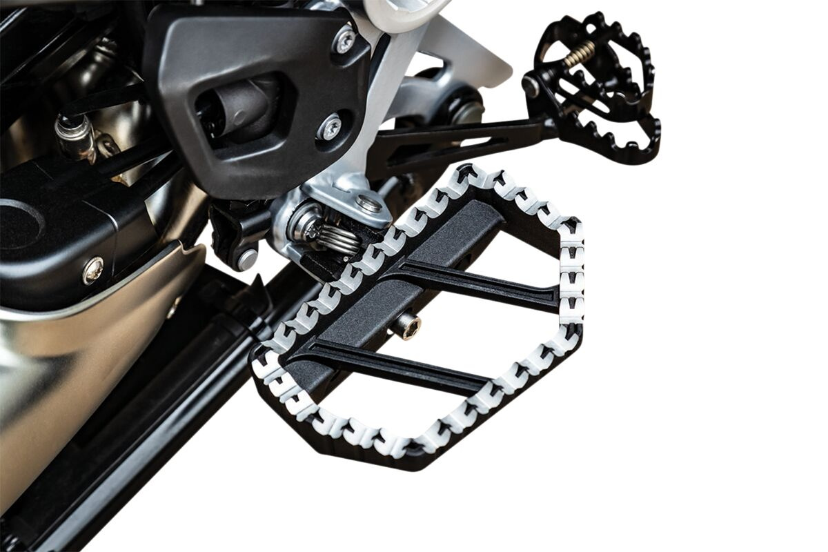 Kuryakyn Peg Adapters Driver Bmw Peg Adapters Driver Bmw