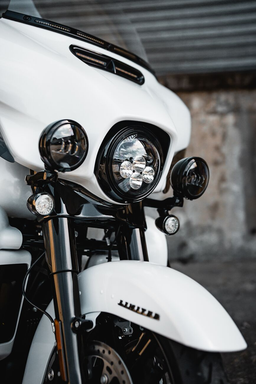 Custom Dynamics Lamp Passing 4.5