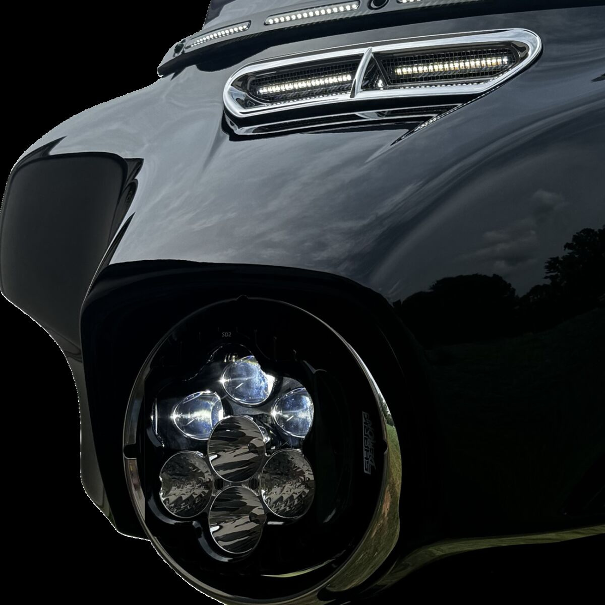 Custom Dynamics Headlight Shark Demon Led  94-23 Flh Shark Demon 2.0 S