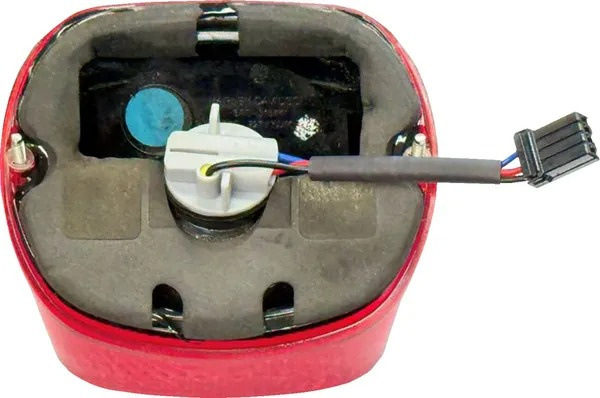 Namz Socket Taillight W/Pigtail And Connector 68370-03