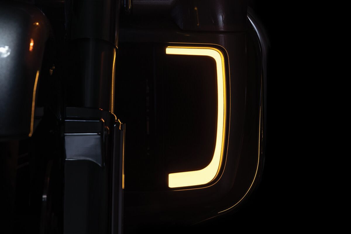 Kuryakyn Tracer L.E.D. Fairing Low Grill Lower Tracer W/Led - Fl