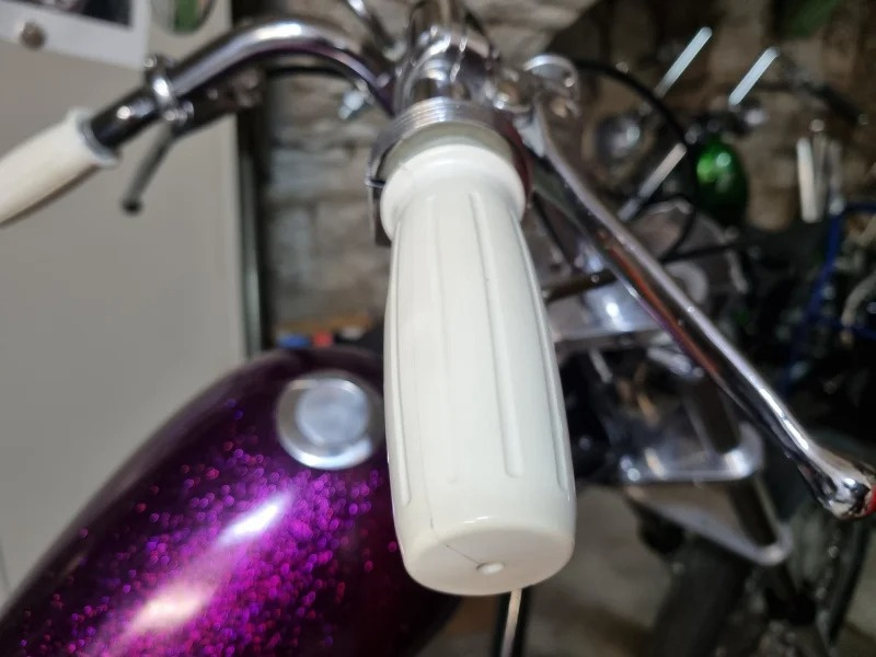 Bronson Style Grip Set white 1 inch