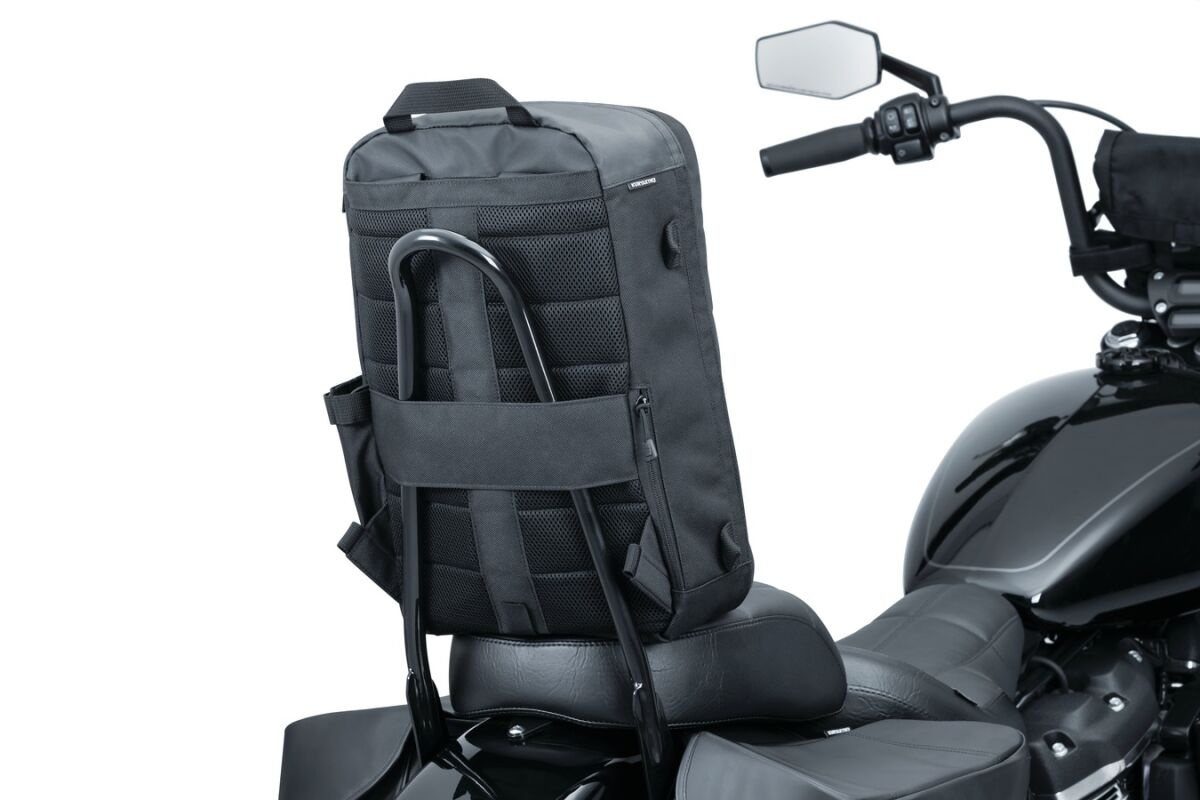Kuryakyn Backpack Momentum Runaway Backpack Momentum Runaway - Bl