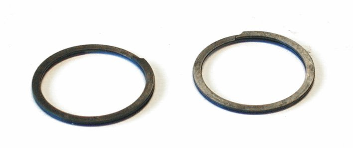 L�sring till kolvbult, spiral