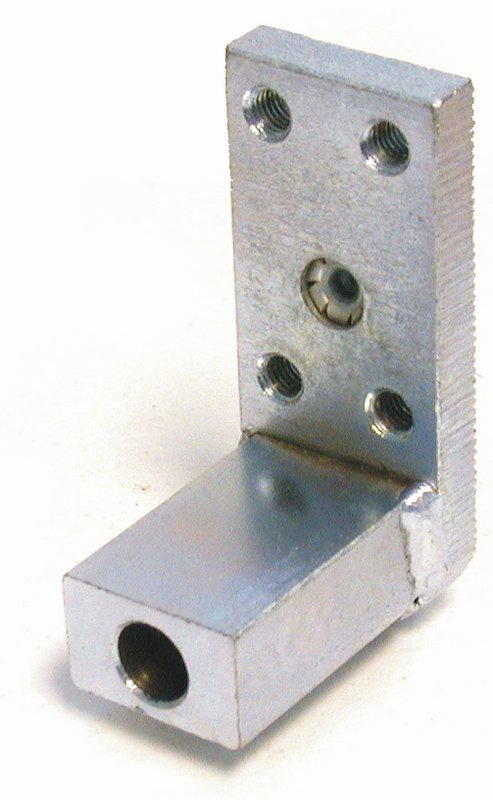 Shoe mount bracket chain adjustment. B/T 65-up