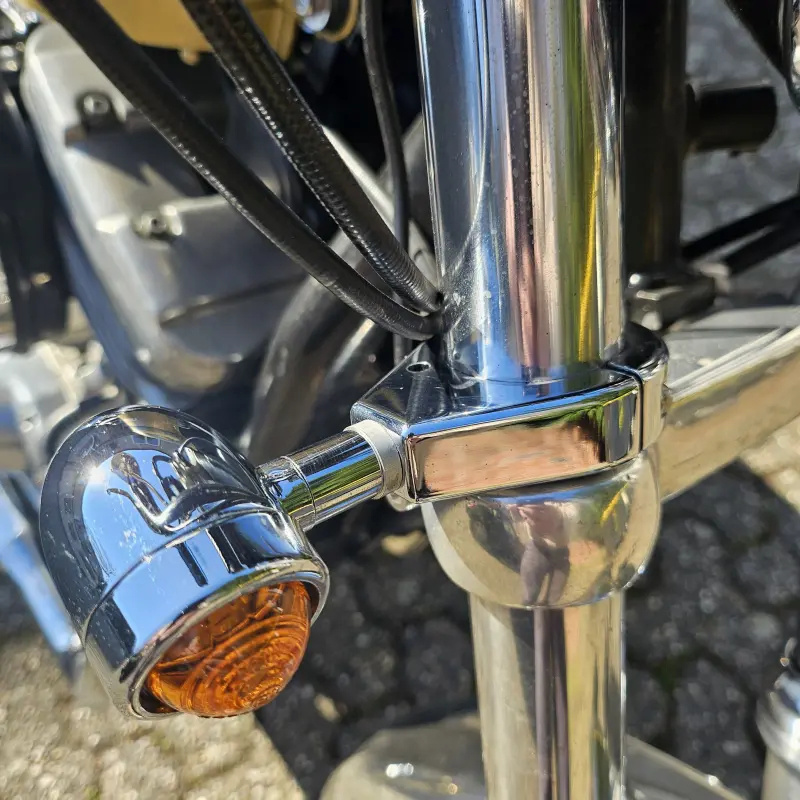Turn Signal Clamp Set 39 mm Fork for 10 mm Shaft