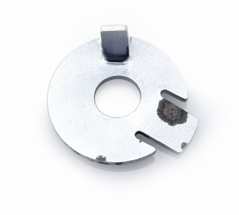 L�sbleck bult startaxel drev B/T 94-upp