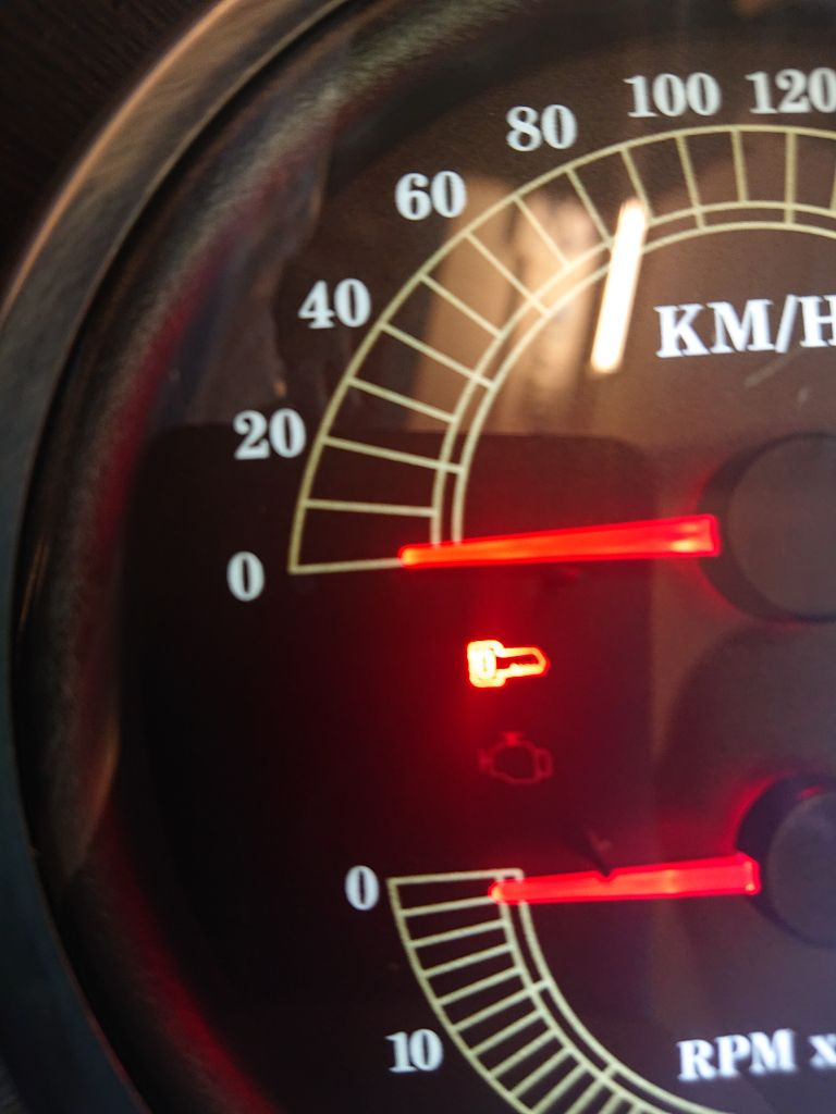 Hastighetsm�tare/varvr�knare, elektronisk. Softail 00-03/FLH 00-03