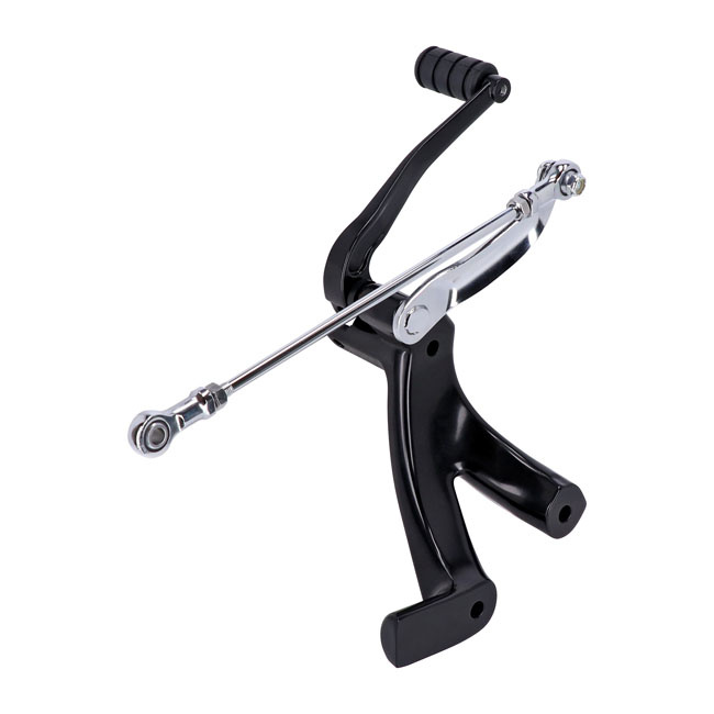 M8 Softail Forward Control Kit. Black Softail: 18-20 Fxbb Street Bob 1