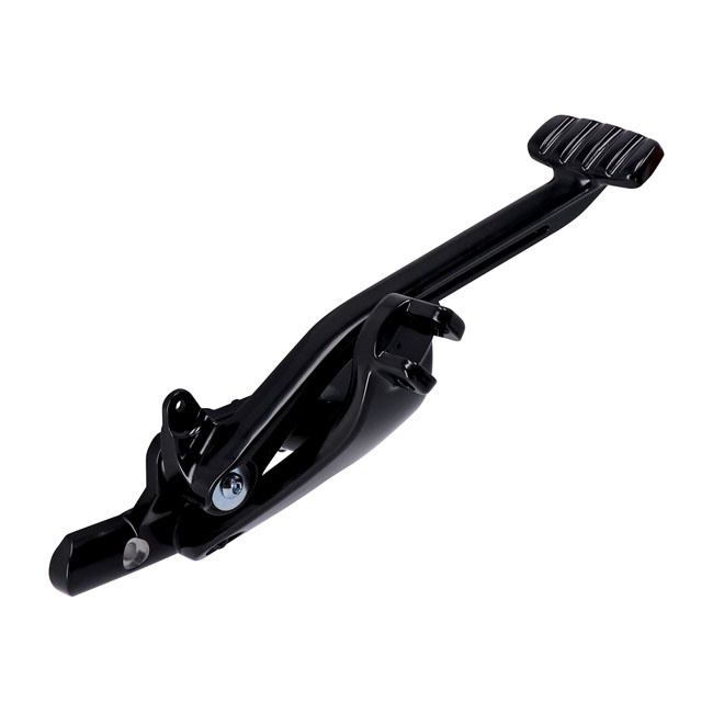 M8 Softail Forward Control Kit. Black Softail: 18-20 Fxbb Street Bob 1