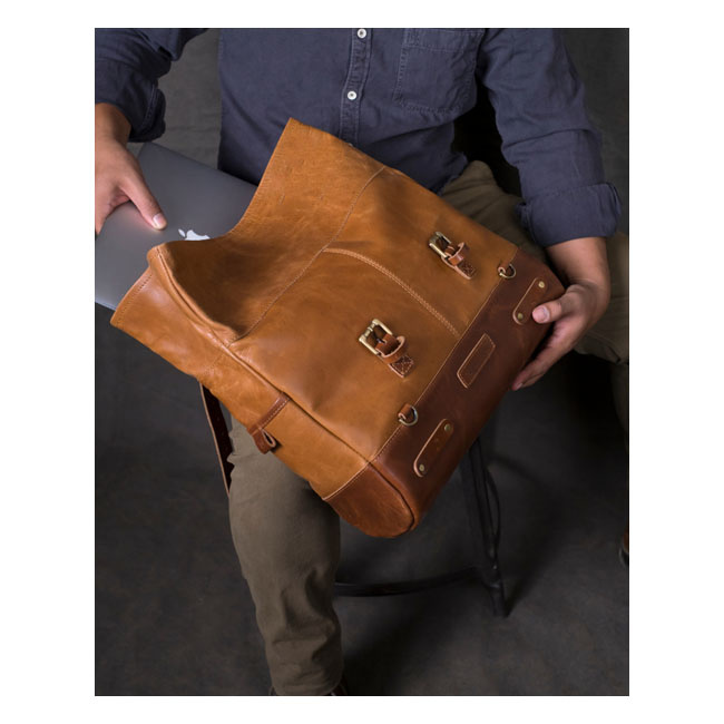 Trip Machine, Outlaw Saddlebag. Vintage Tan 15.5 X 11 X 5 Inches, 17L