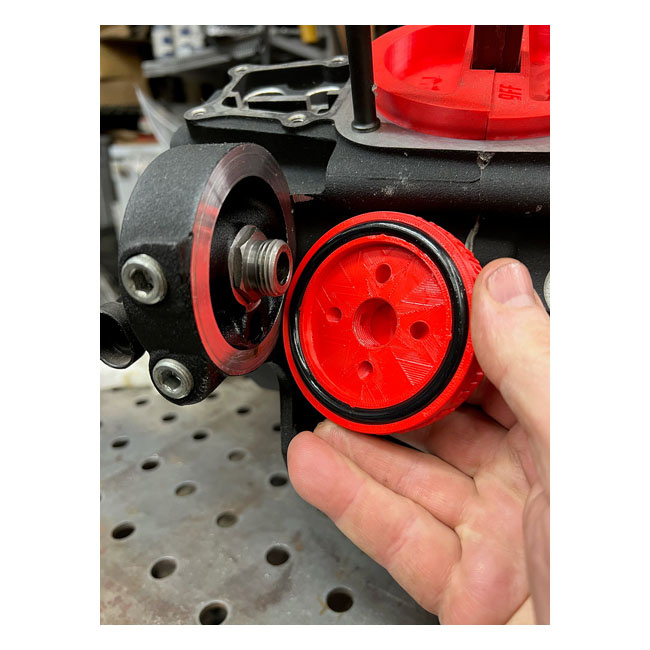 9Finger Fabrication, Oil Filter Cover All H-D With Screw-On Oil Filter