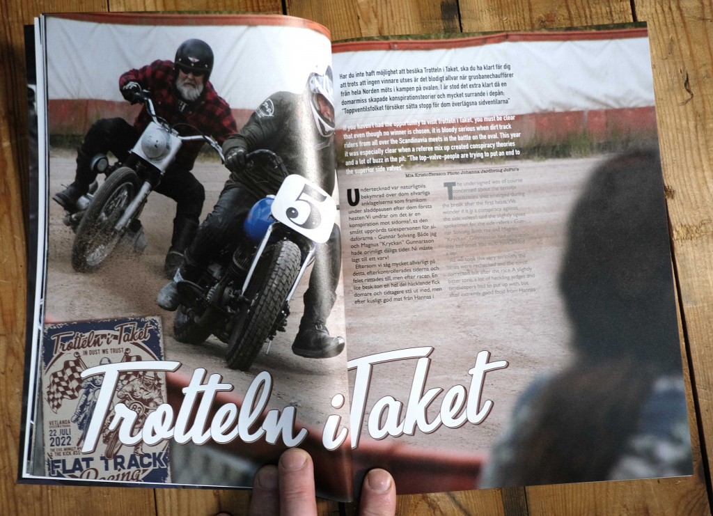 Evil Monkey Magazine 14