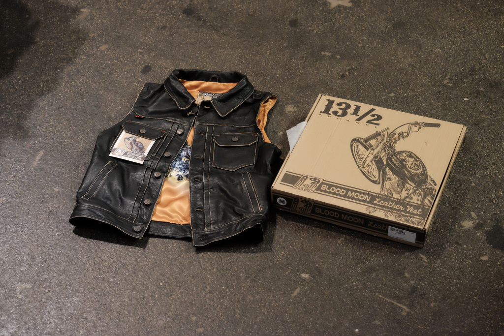 13-1/2 Blood Moon Leather Vest