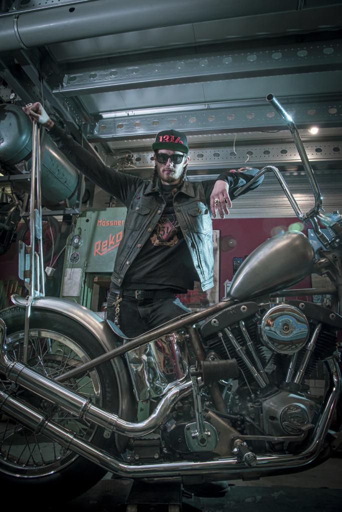 13-1/2 Blood Moon Leather Vest